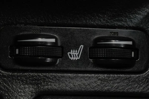 Седан Toyota Avensis 2005 года, 749000 рублей, Новокузнецк