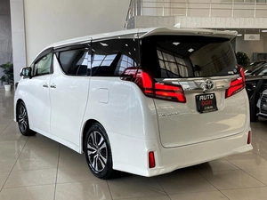 Минивэн Toyota Alphard 2019 года, 4097000 рублей, Солонцы