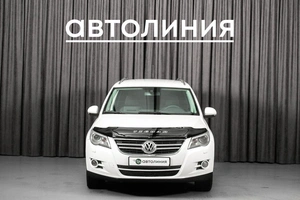 Внедорожник Volkswagen Tiguan 2009 года, 840000 рублей, Красноярск