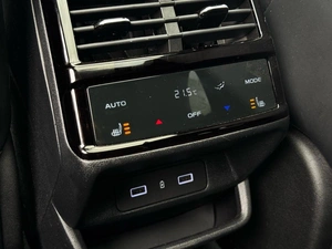 Внедорожник Geely Monjaro 2022 года, 3296000 рублей, Ижевск