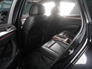 Внедорожник BMW X6 2012 года, 1990000 рублей, Красный Пахарь