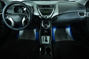 Седан Hyundai Elantra 2011 года, 1029000 рублей, Омск