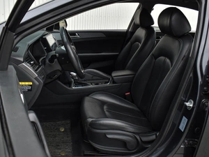 Седан Hyundai Sonata 2018 года, 1820000 рублей, Краснодар