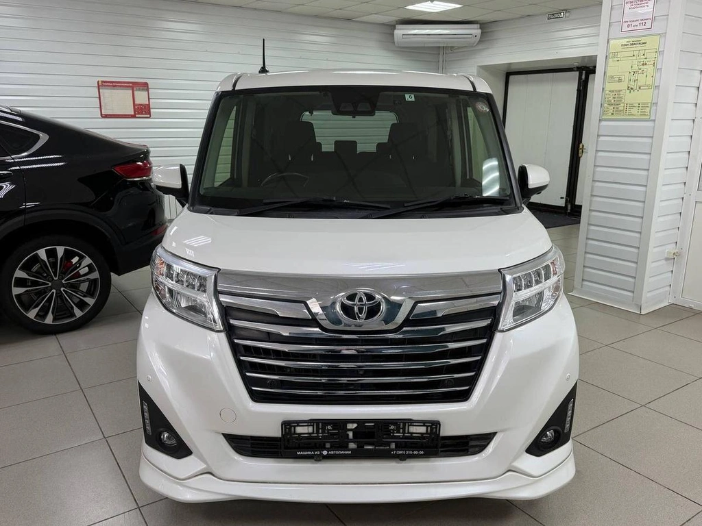 Минивэн Toyota Roomy 2019 года, 1269000 рублей, Ачинск