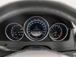 Седан Mercedes-benz C-класс 2011 года, 1400000 рублей, Красноярск