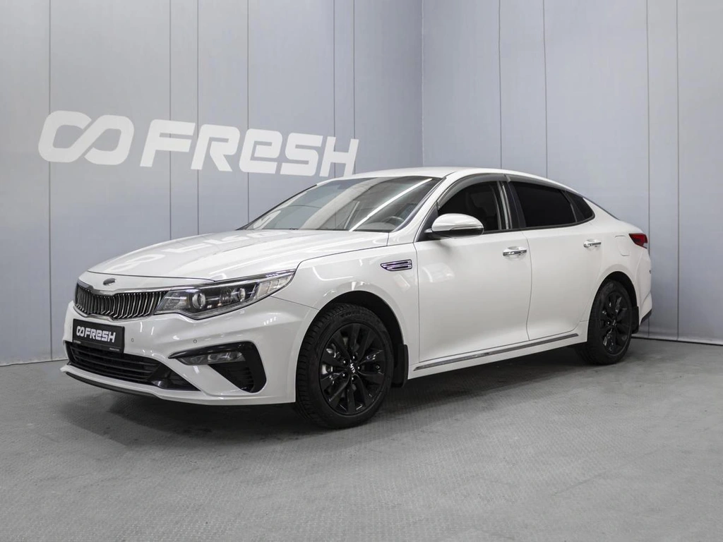 Седан Kia Optima 2018 года, 1840000 рублей, Омск