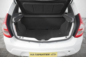 Хетчбэк Renault Sandero 2012 года, 609000 рублей, Кемерово