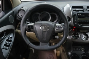 Внедорожник Toyota RAV4 2010 года, 1499000 рублей, Новокузнецк