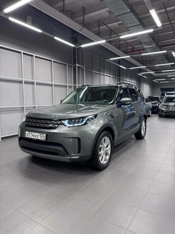 Внедорожник Land Rover Discovery 2017 года, 3657000 рублей, Красноярск