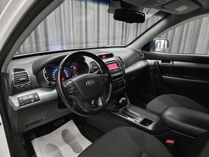 Внедорожник Kia Sorento 2012 года, 1599000 рублей, Красноярск