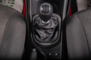 Седан Kia Rio 2014 года, 939000 рублей, Томск