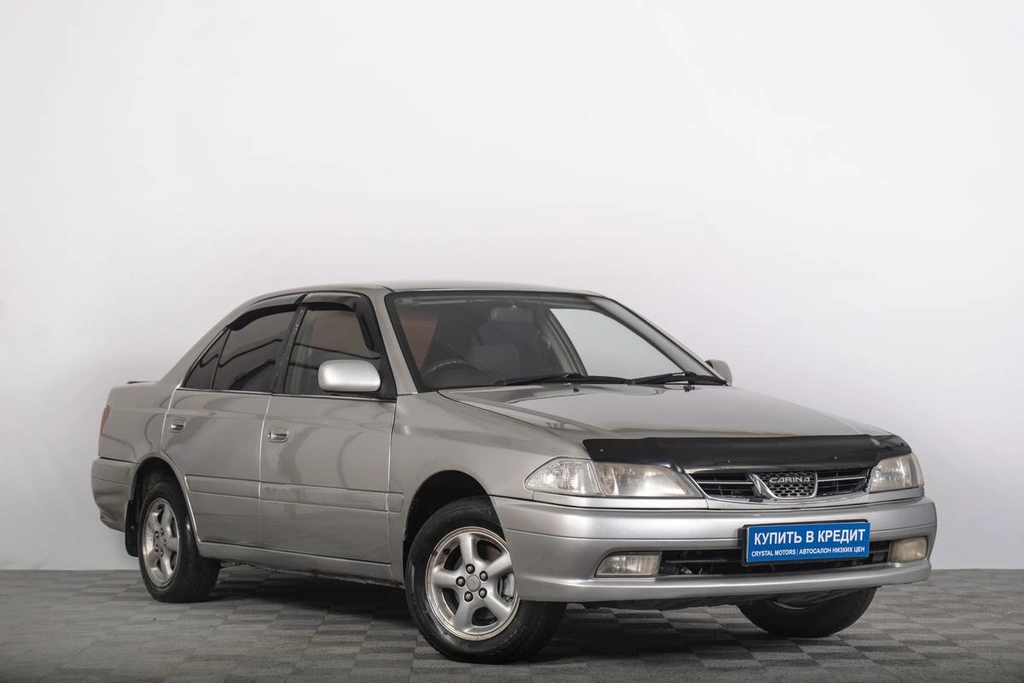 Седан Toyota Carina 2000 года, 529000 рублей, Томск