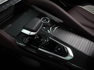 Внедорожник Geely Monjaro 2024 года, 3990000 рублей, Воронеж