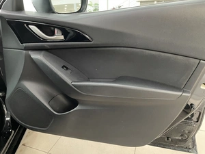 Седан Mazda 3 2013 года, 1137000 рублей, Солонцы