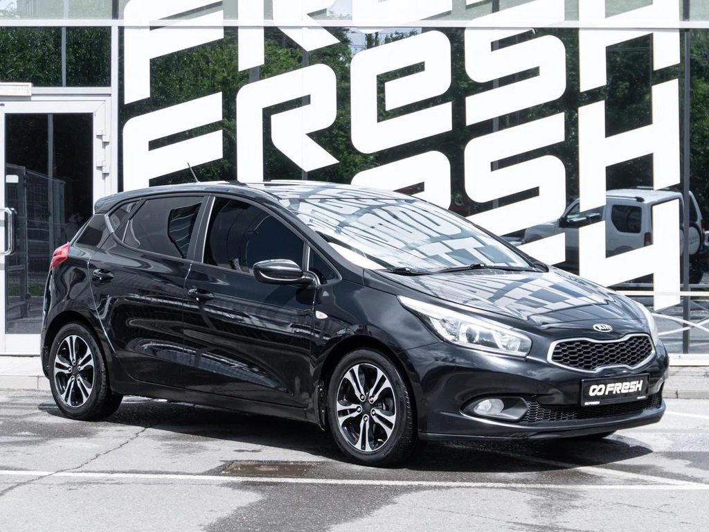 Хетчбэк Kia Ceed 2013 года, 1145000 рублей, Волгоград