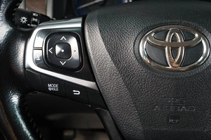 Седан Toyota Camry 2016 года, 1959000 рублей, Тюмень