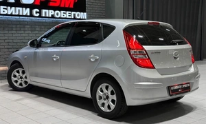 Хетчбэк Hyundai i30 2010 года, 650000 рублей, Красноярск