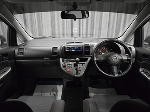 Минивэн Toyota Wish 2004 года, 750000 рублей, Красноярск