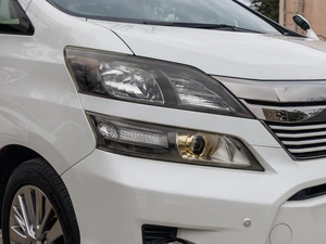 Минивэн Toyota Vellfire 2013 года, 2399000 рублей, Большой Сочи