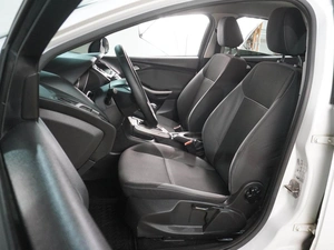 Хетчбэк Ford Focus 2012 года, 799000 рублей, Воронеж