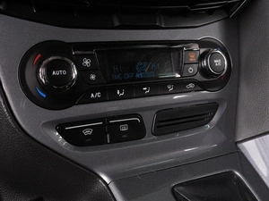 Хетчбэк Ford Focus 2012 года, 940000 рублей, Минеральные Воды