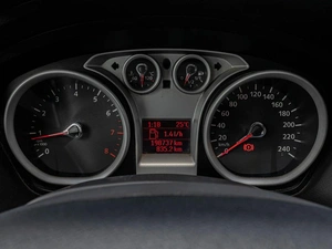 Хетчбэк Ford Focus 2011 года, 720000 рублей, Краснодар