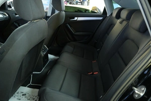 Седан Audi A4 2011 года, 1149000 рублей, Омск