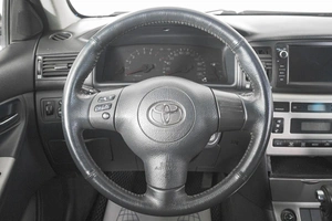 Седан Toyota Corolla 2004 года, 599000 рублей, Кемерово