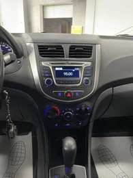 Седан Hyundai Solaris 2015 года, 1087000 рублей, Солонцы