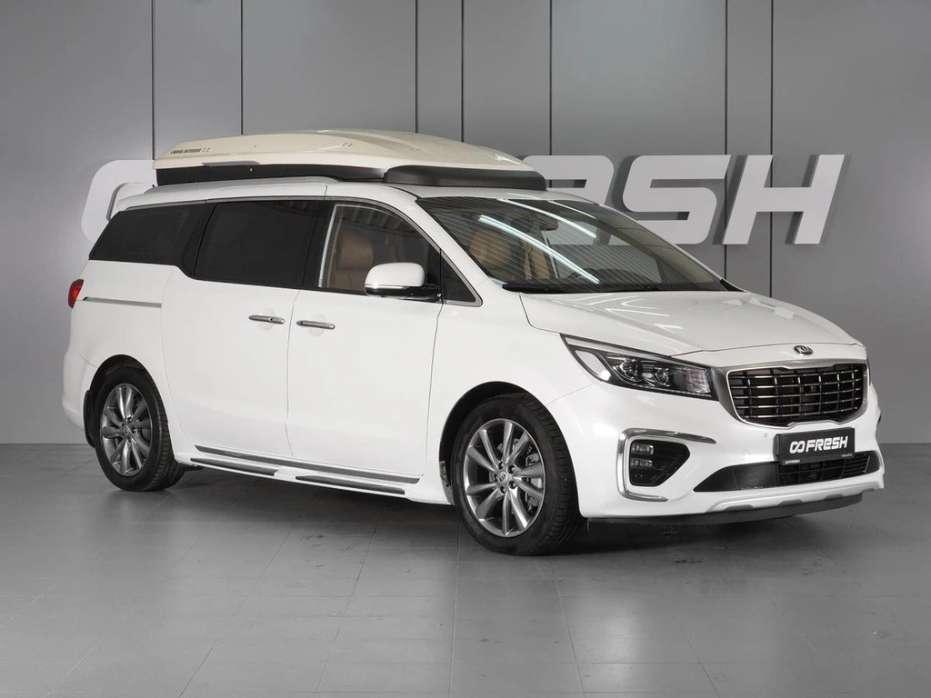 Минивэн Kia Carnival 2018 года, 3760000 рублей, Минеральные Воды