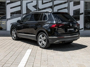 Внедорожник Volkswagen Tiguan 2017 года, 2445200 рублей, Ставрополь