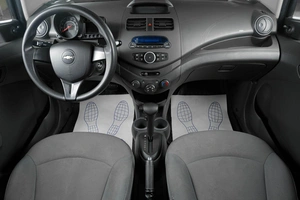 Хетчбэк Chevrolet Spark 2012 года, 819000 рублей, Тюмень