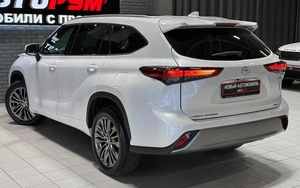 Внедорожник Toyota Highlander 2025 года, 4927000 рублей, Красноярск