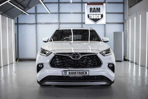 Внедорожник Toyota Highlander 2022 года, 8999000 рублей, Москва