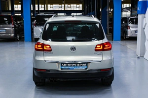 Внедорожник Volkswagen Tiguan 2013 года, 1398000 рублей, Солонцы
