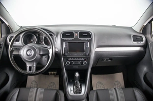 Хетчбэк Volkswagen Golf 2012 года, 849000 рублей, Пермь