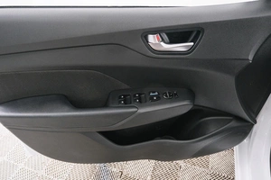 Седан Hyundai Solaris 2021 года, 1659000 рублей, Красноярск