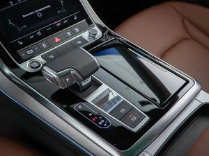 Внедорожник Audi Q8 2023 года, 9200055 рублей, Москва