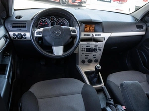 Хетчбэк Opel Astra 2008 года, 500000 рублей, Волгоград