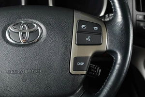 Внедорожник Toyota Land Cruiser 2011 года, 3819000 рублей, Тюмень