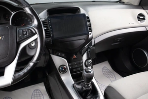 Седан Chevrolet Cruze 2012 года, 579000 рублей, Оренбург
