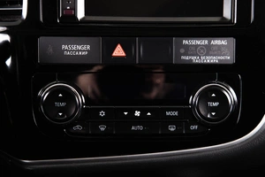 Внедорожник Mitsubishi Outlander 2017 года, 1959000 рублей, Пермь
