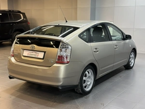 Лифтбек Toyota Prius 2008 года, 947000 рублей, Красноярск