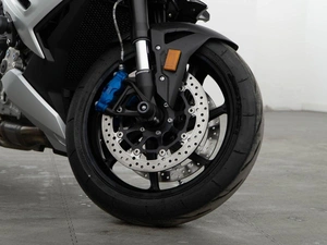 BMW M 1000 R 2025 года, 2875055 рублей, Москва