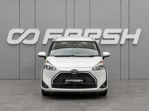 Минивэн Toyota Sienta 2019 года, 1450000 рублей, Краснодар