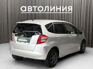 Хетчбэк Honda Fit 2010 года, 699000 рублей, Красноярск