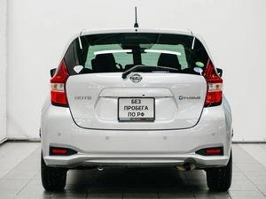 Хетчбэк Nissan Note 2018 года, 1050000 рублей, Красноярск