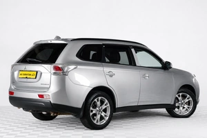 Внедорожник Mitsubishi Outlander 2013 года, 1399000 рублей, Челябинск