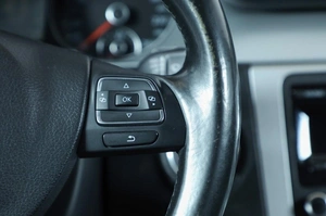Седан Volkswagen Passat 2012 года, 1059000 рублей, Новосибирск