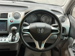 Минивэн Honda Stream 2010 года, 967000 рублей, Красноярск